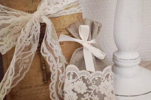 Pochon dragées lin dentelle