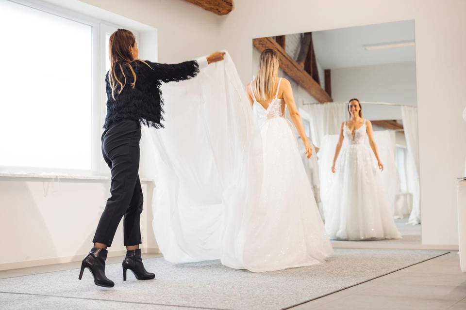 Essayage avec la Mariée