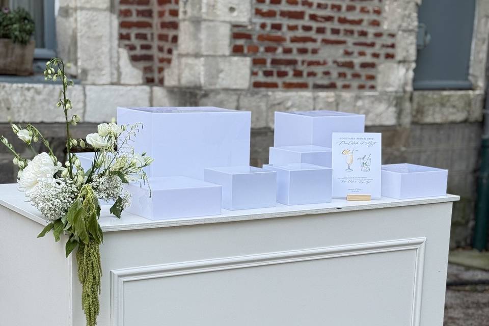 Bar et présentoirs