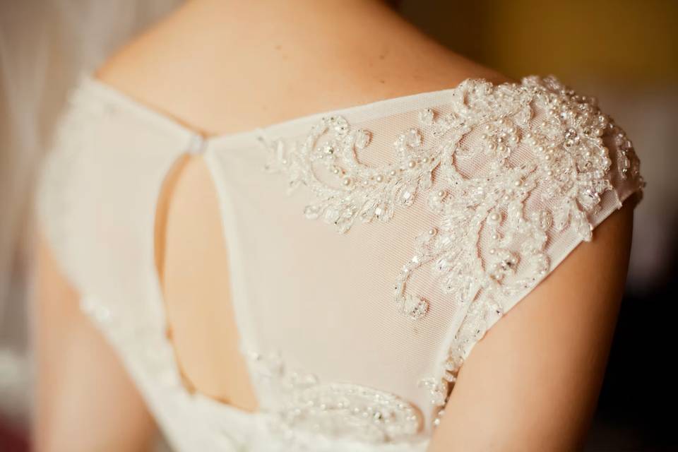 Détails robe de mariés