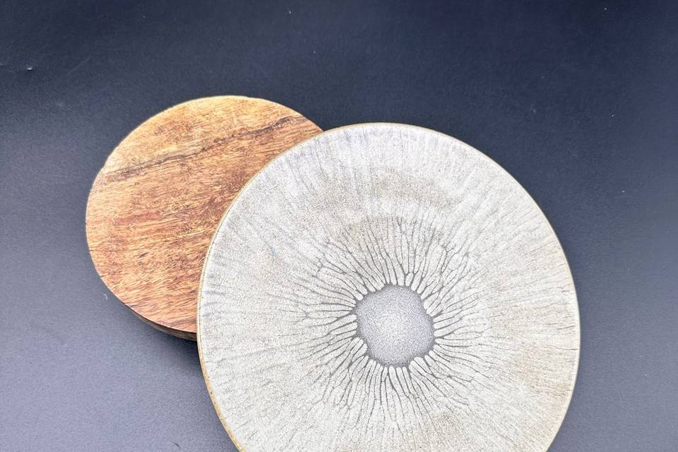 Assiette plate bleutée