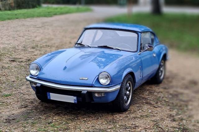 Triumph GT6 Mk3 bleue