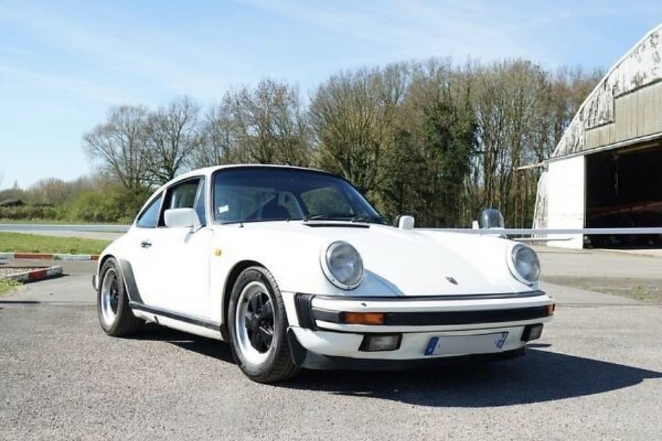 Porsche 911 Carrera 3.2