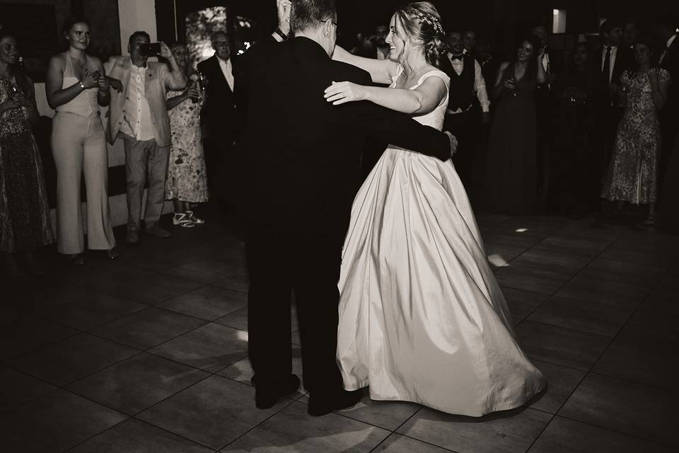 Father and daughter dance