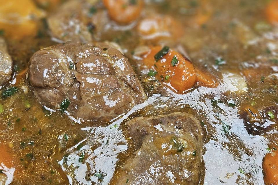 Joues de porc confites à la bi