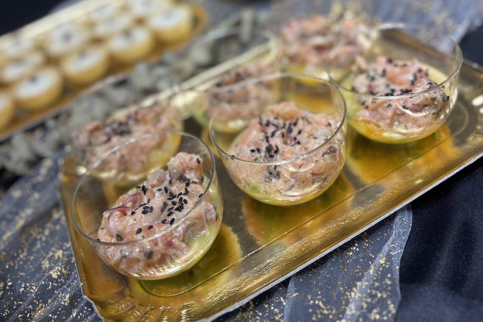 Tartare saumon ananas mangue