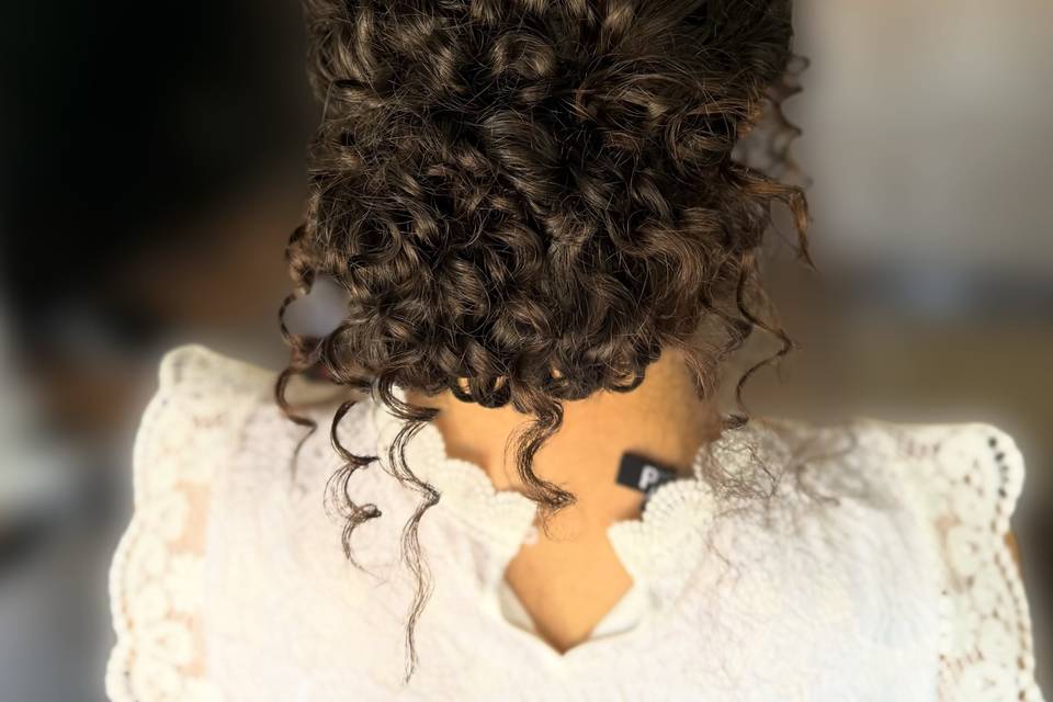 Coiffure cheveux naturel boucl