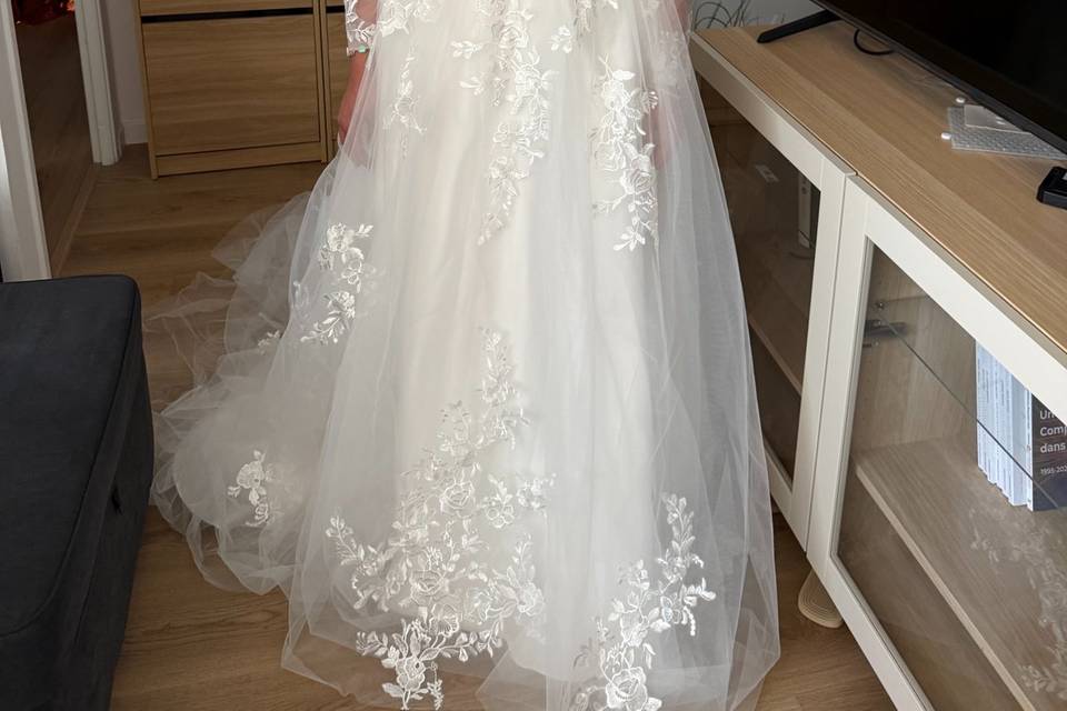 Bride Khadija