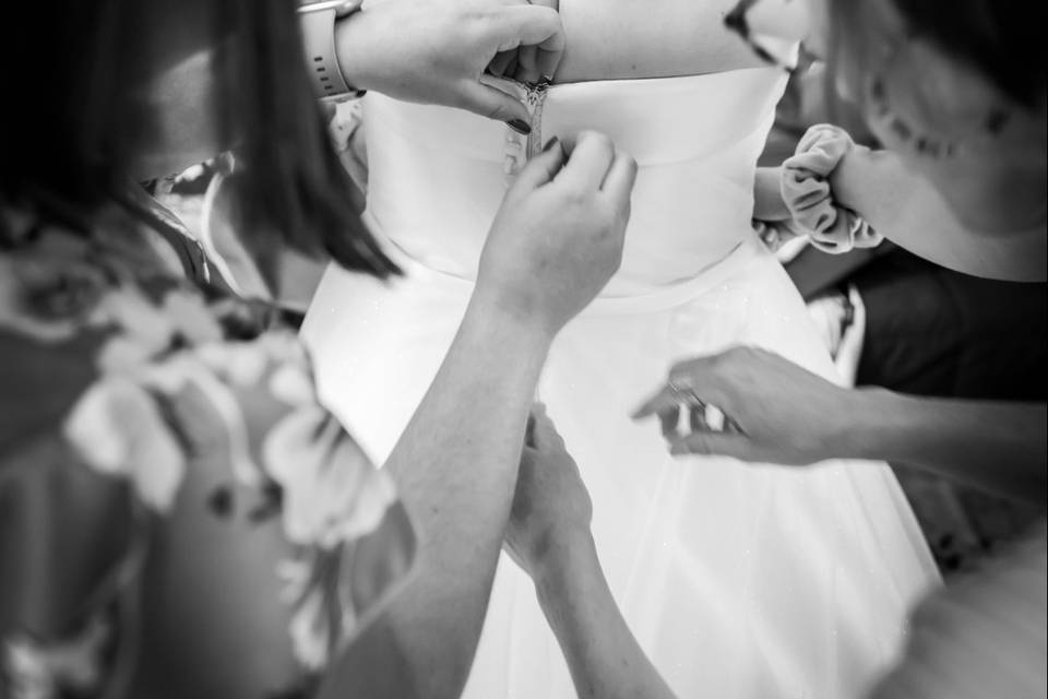 Habillage de la mariée