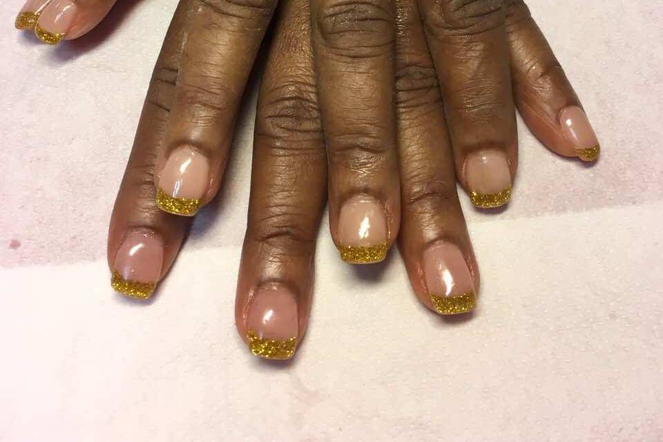 Studio Nails