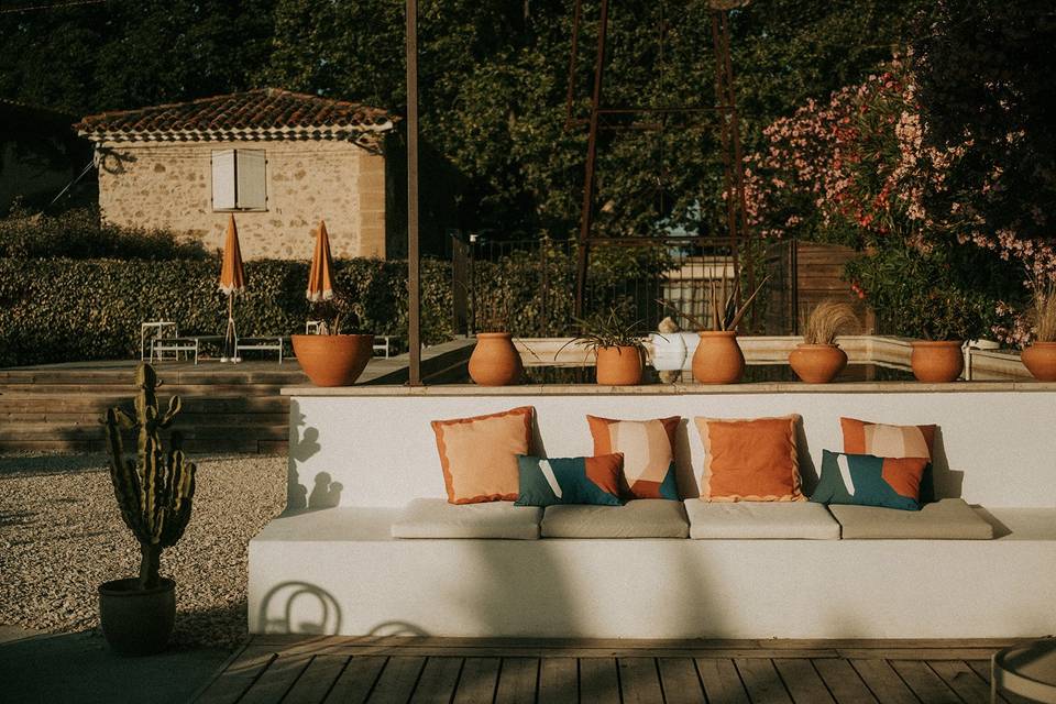 Piscine devant la salle