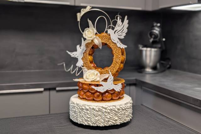 Croquembouche