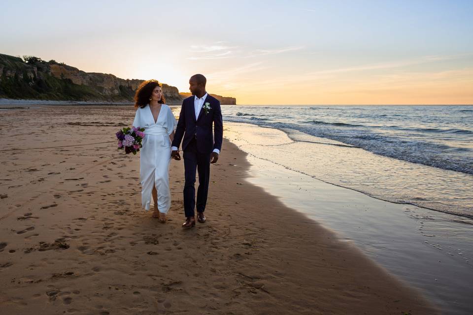 Séance de couple sur la plage