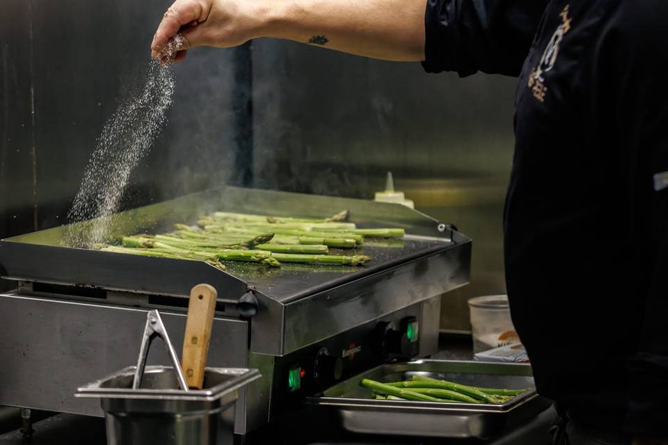 Live cooking