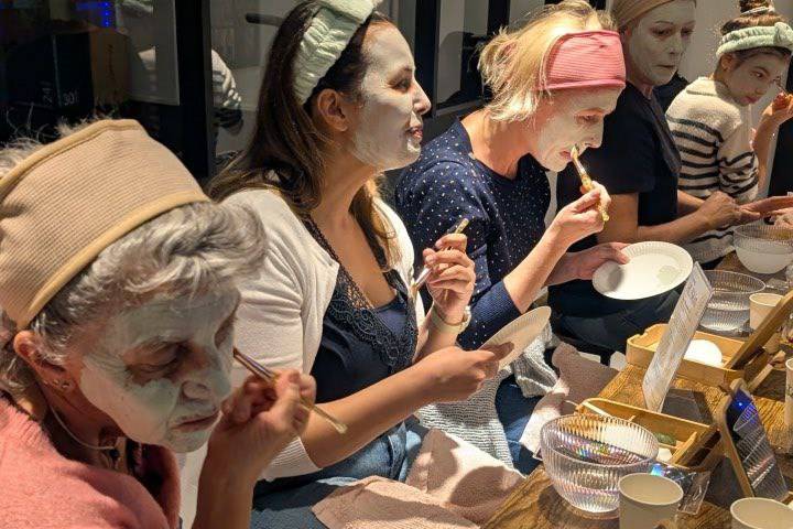 Skin party