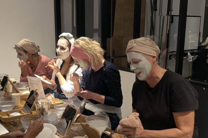 Skin party