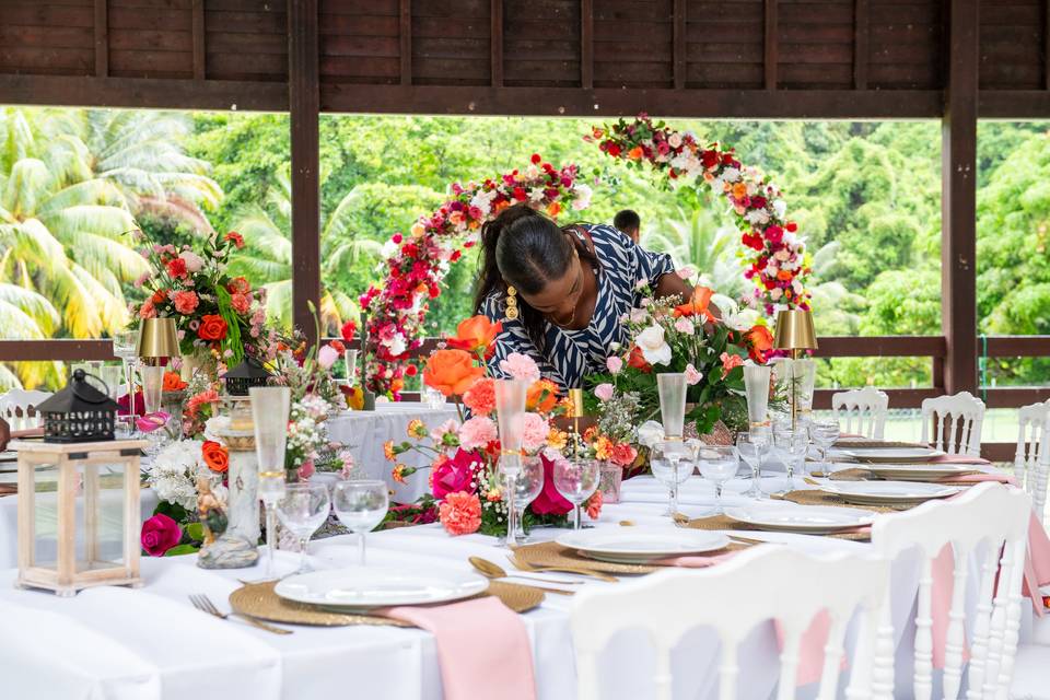 Installation de la table de mariage