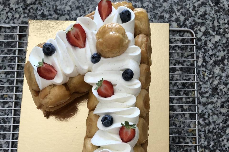 Number cake choux