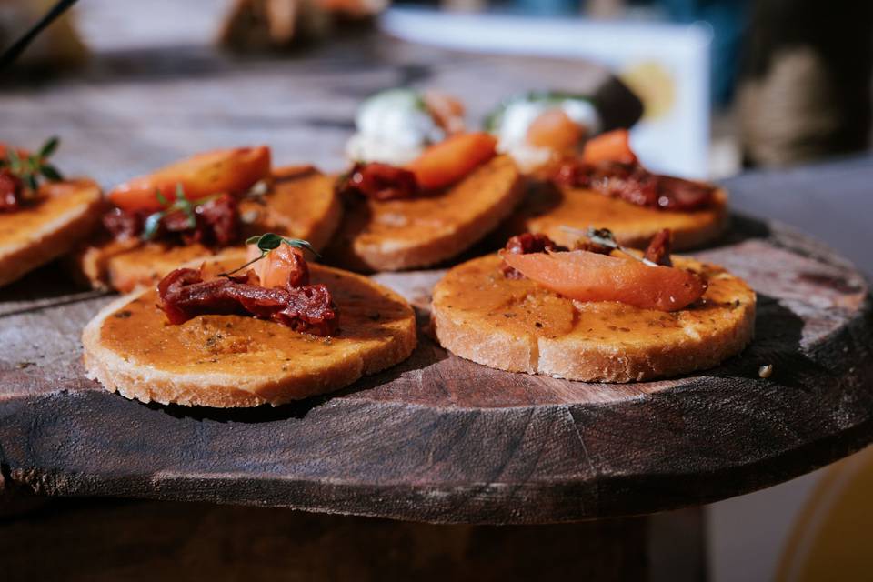 Canapes_tomates_sechees_thym