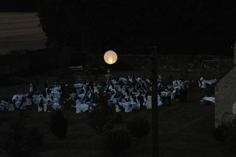 Diner dans le parc