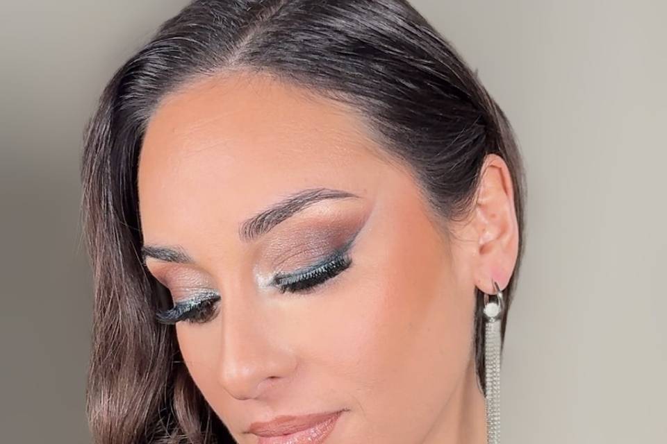 MAKEUP HAIR