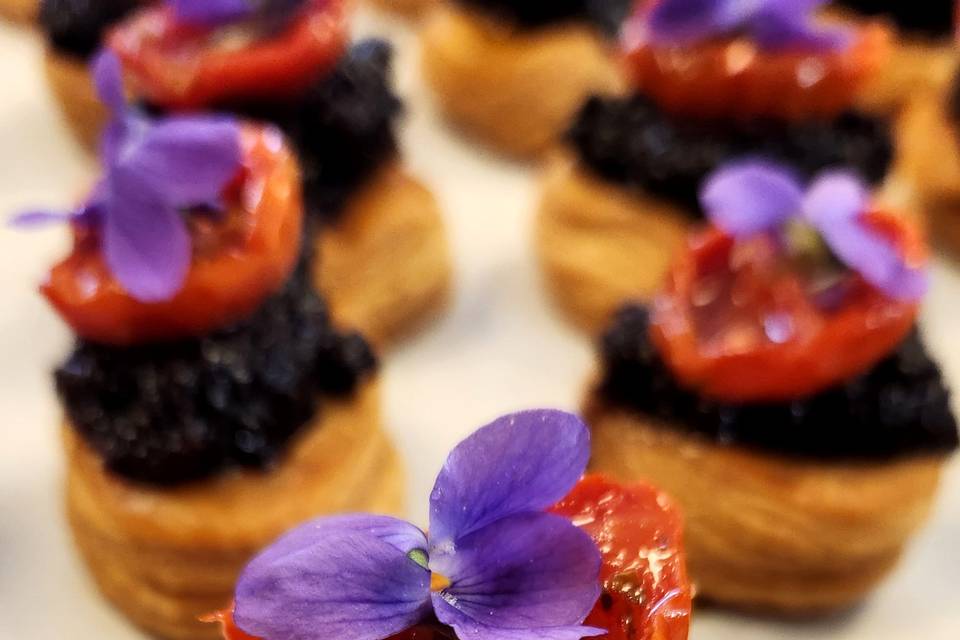 Feuilleté olives et tomate