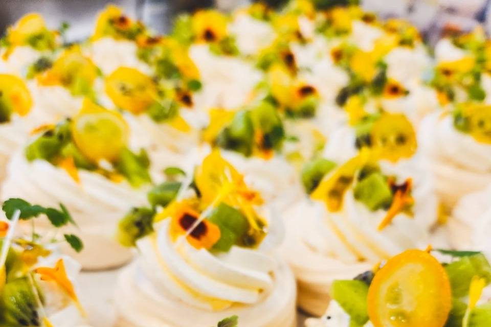 Mini pavlova
