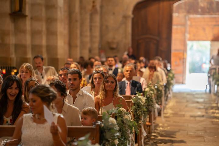 Décor floral d'eglise