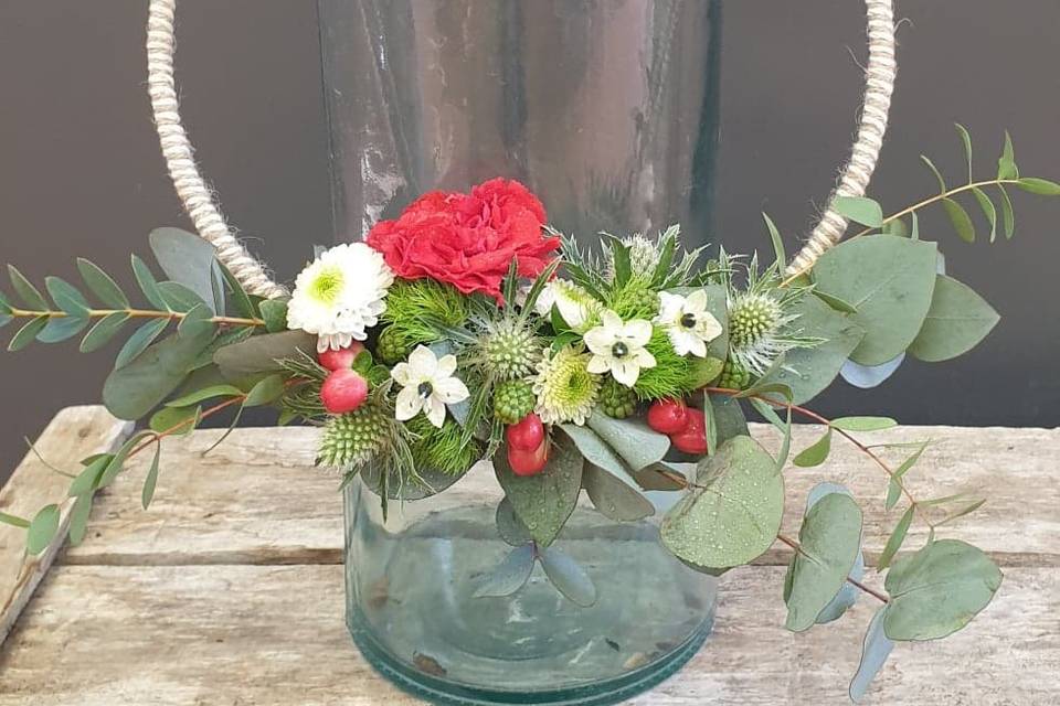 Bouquet cercle mariée rouge