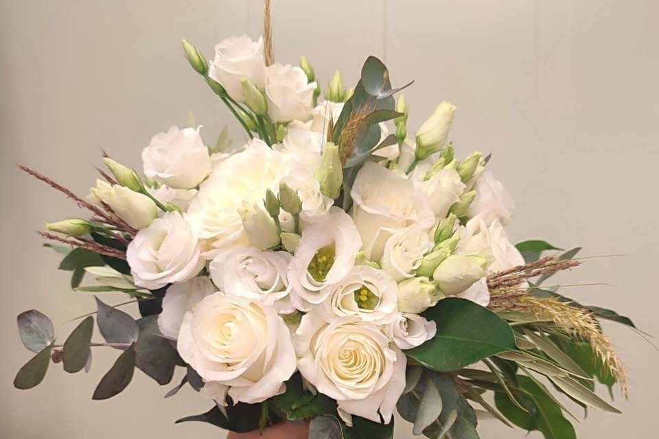 Bouquet de mariée blanc chic