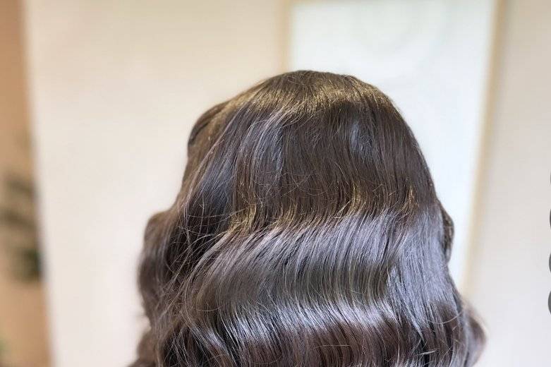 Hollywood waves