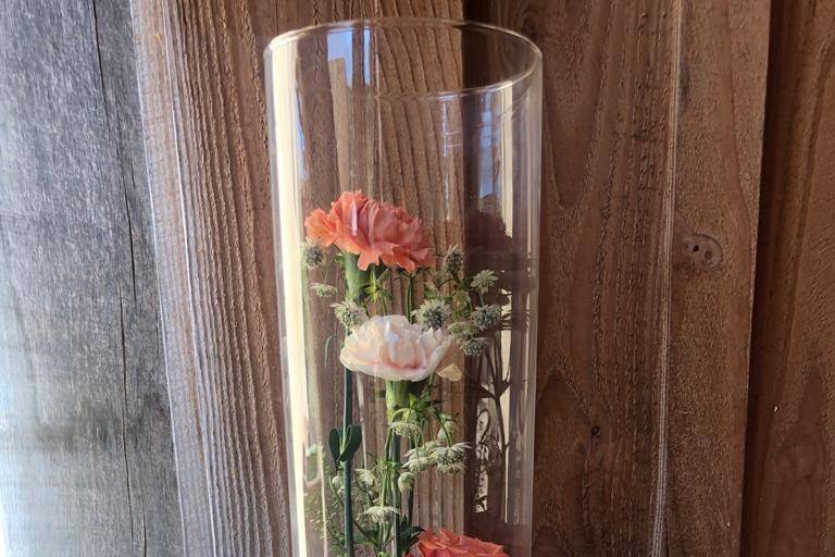 Vase cylindre fleuri
