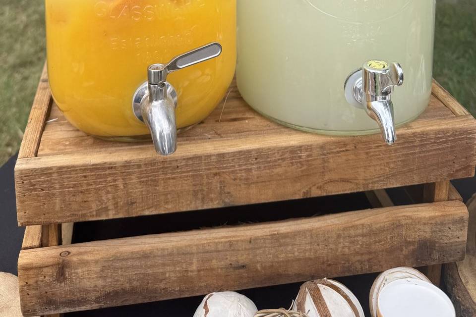 Citronnade et jus d’orange