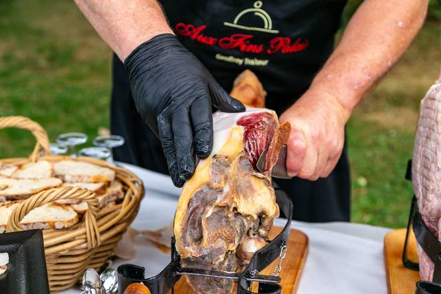 Tranchage de charcuterie