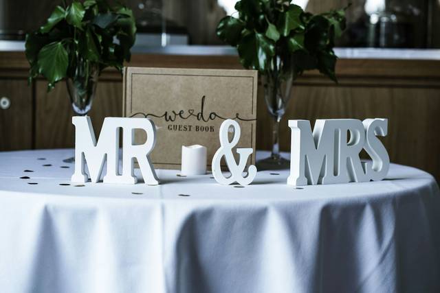 M. & Mme