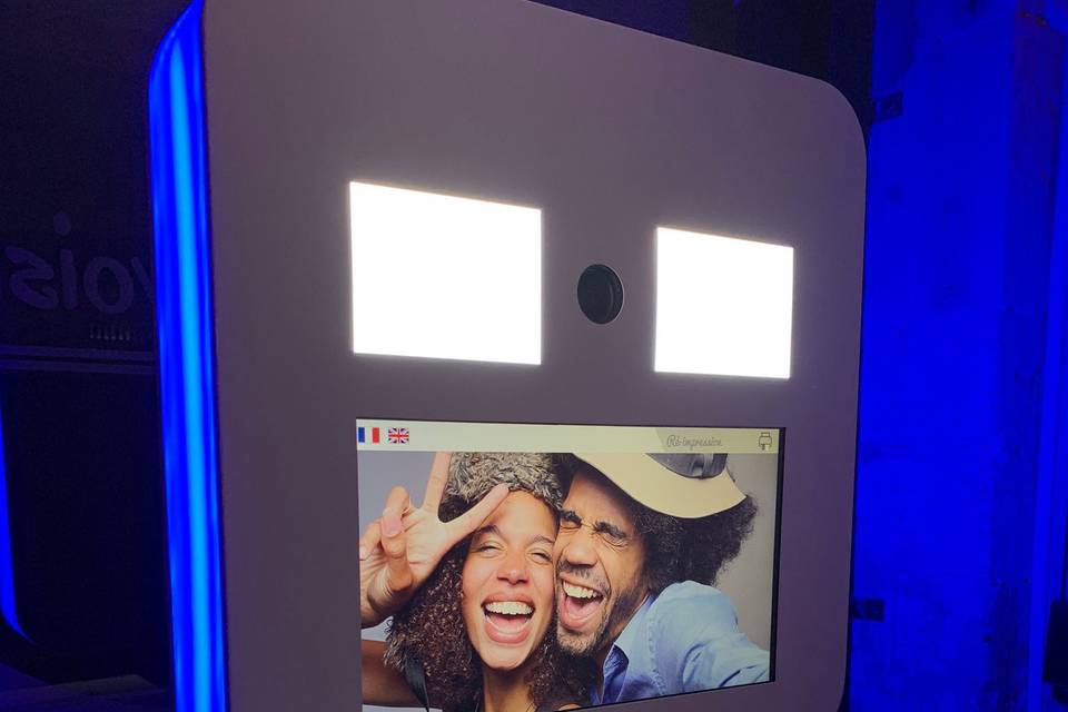 Selfie box