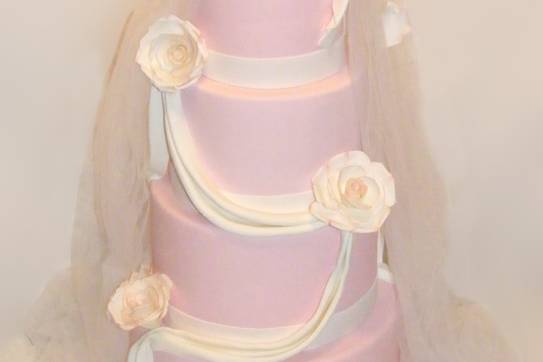 Wedding cake et fleur en sucre