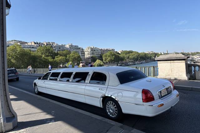 Lincoln Town Car stretch
