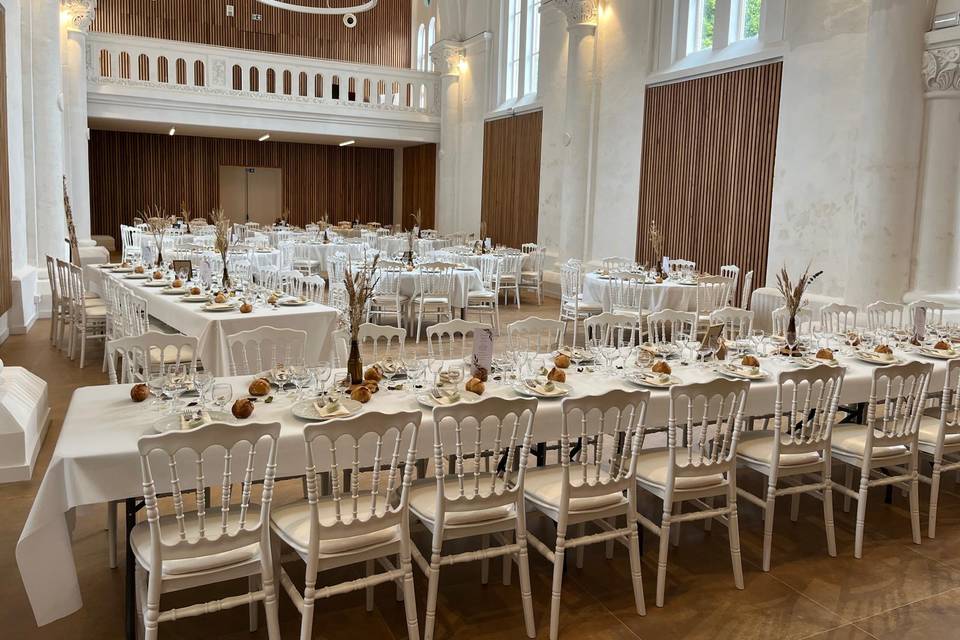 Tables Chapelle