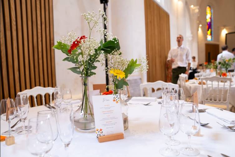 Jolie Table
