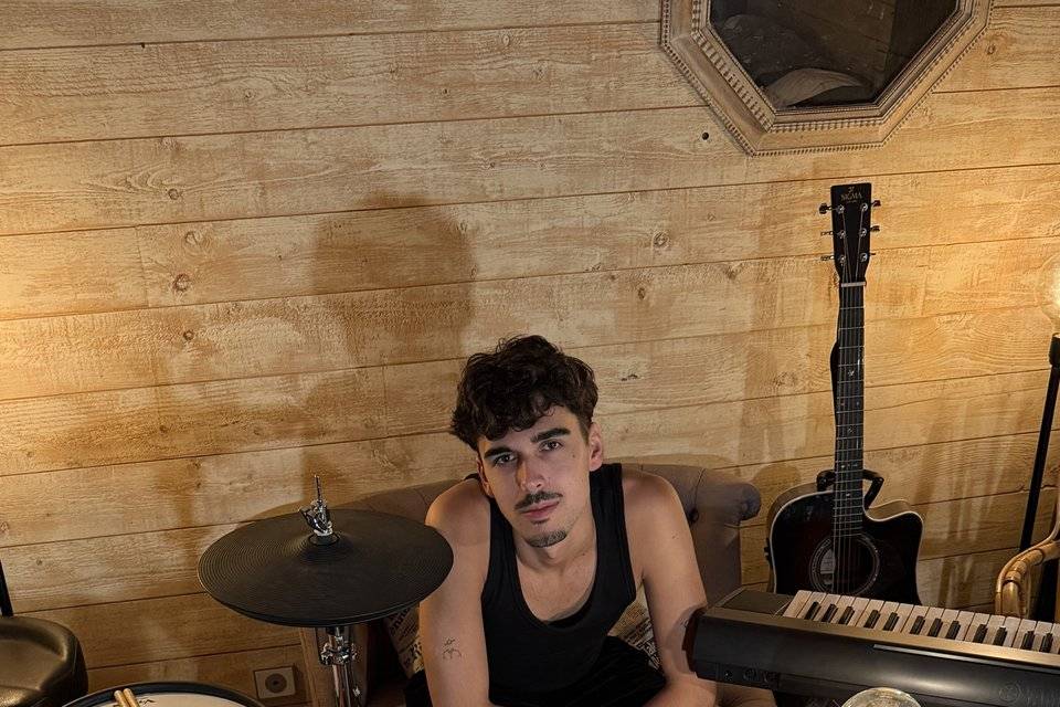 Cover Room