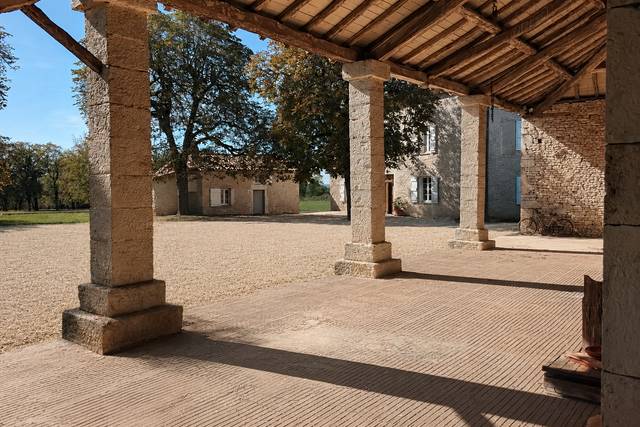 Terrasse couverte salle