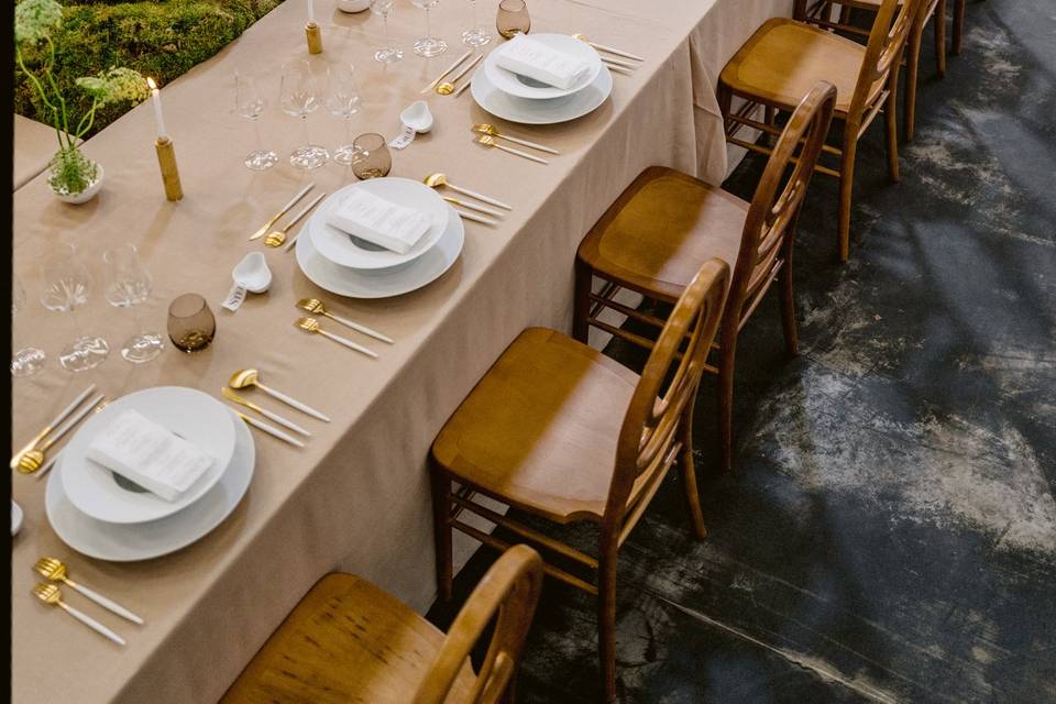 Table de mariage scénographiée