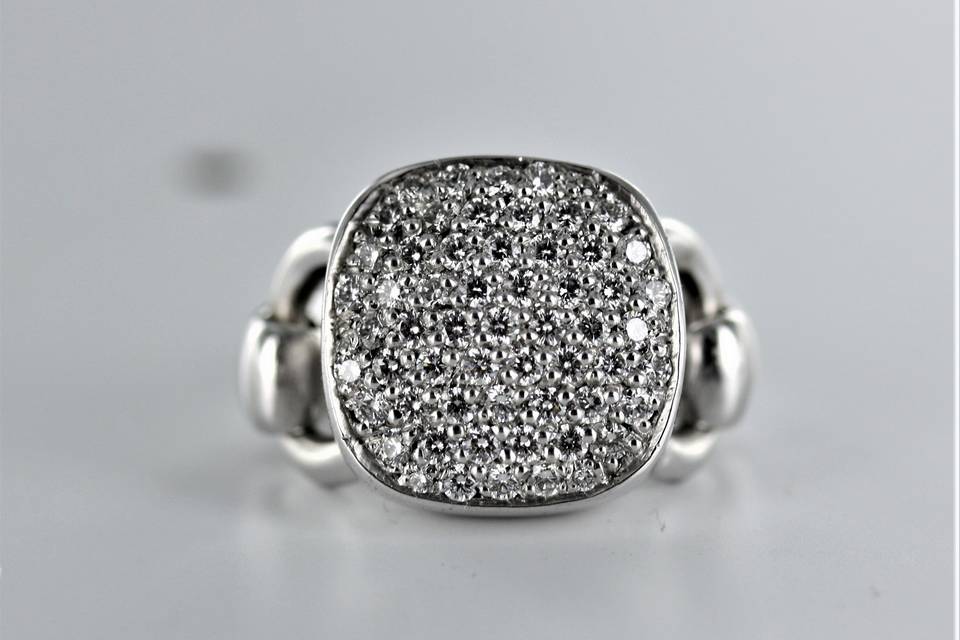 Bague pavage diamants