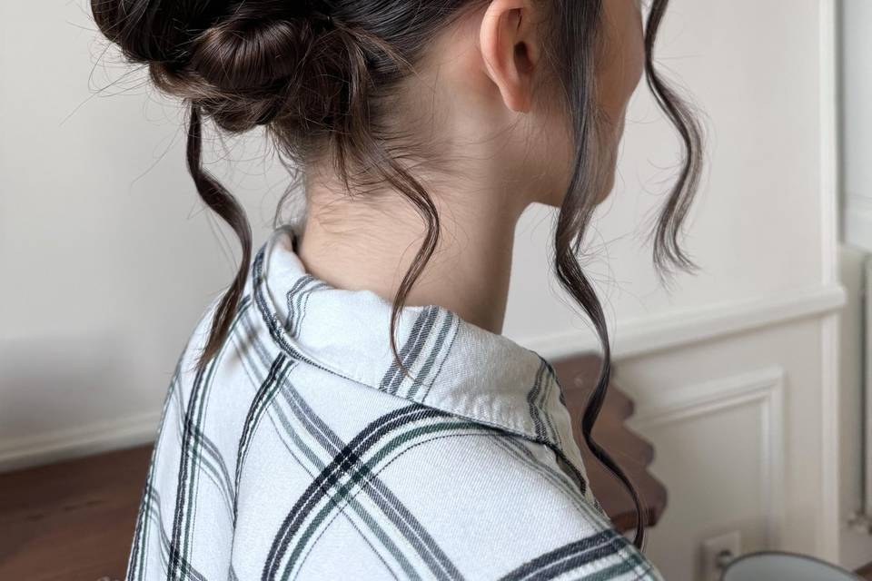 Chignon bas avec tresse