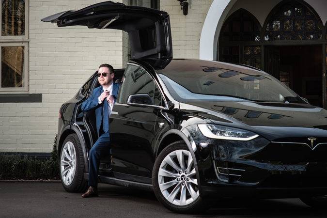 Tesla X noir