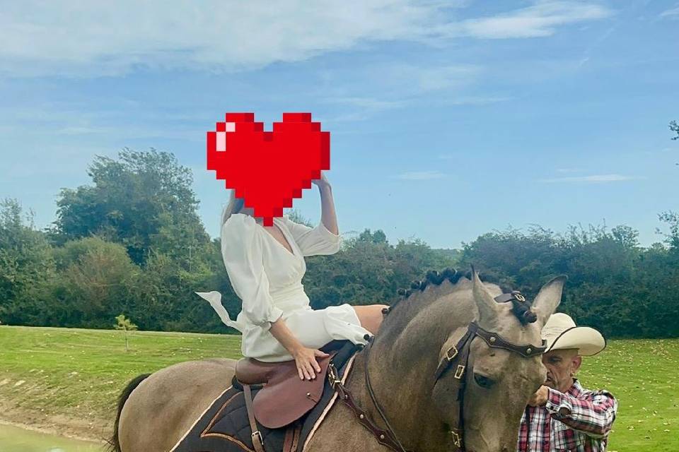 La mariée à cheval
