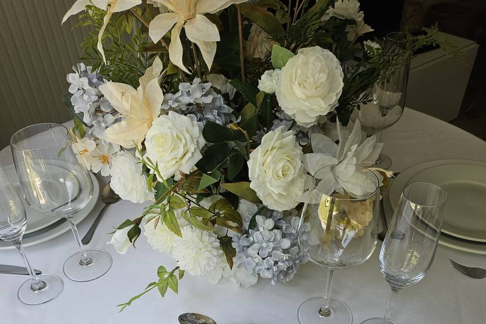 Jolie Table
