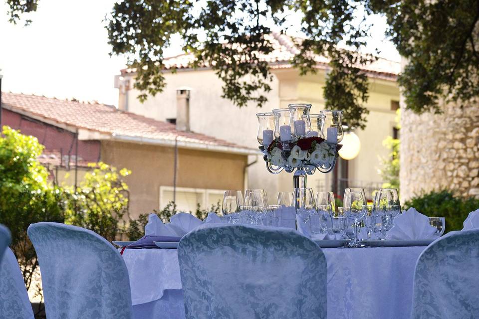 Jolie Table