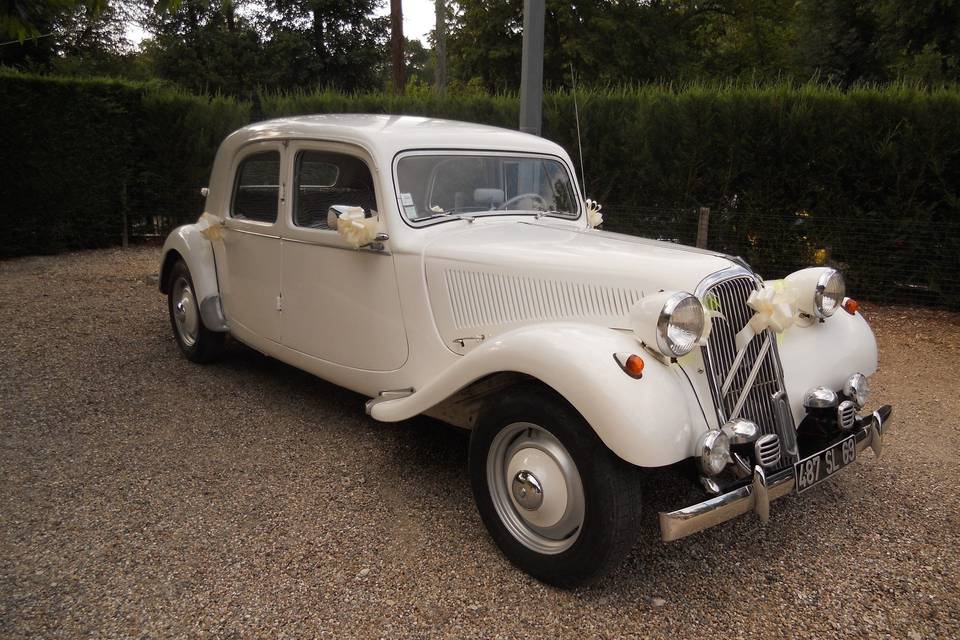 Voiture des mariés